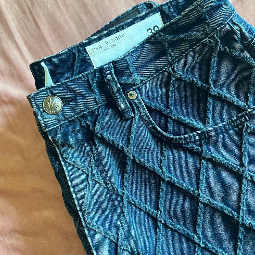 RAG&BONE Charlie Quilted Barrel High Rise Jeans - Picture 11 of 12